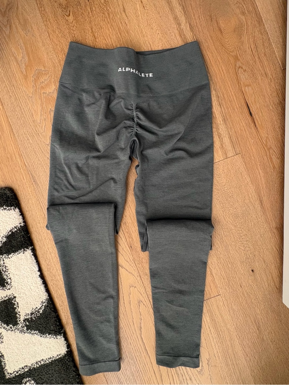 Alphalete Dark Charcoal Leggings - sz M